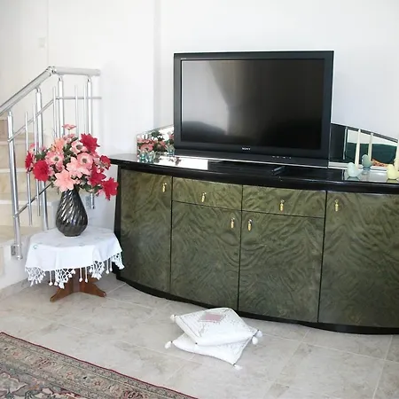 Maurice Number 4 Villa Kuşadası