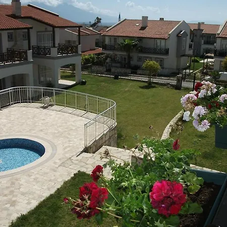 Maurice Number 4 * Kusadasi